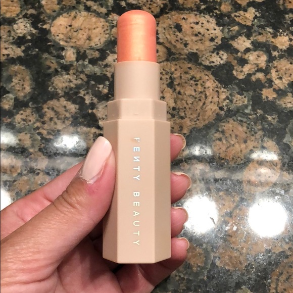 Fenty Beauty Trippin match sticks highlighter - Picture 2 of 3